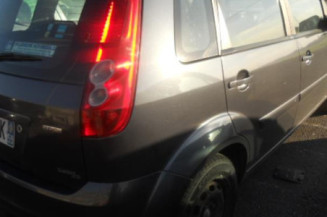 Moteur essuie glace avant FORD FIESTA 5