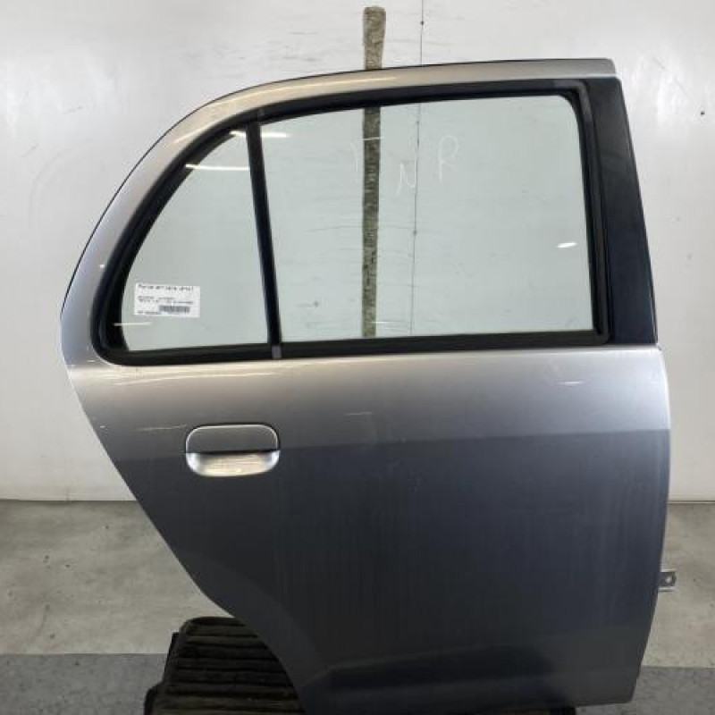 Porte arriere droit DAIHATSU TREVIS Photo n°1