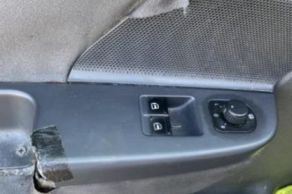 Renfort pare choc avant (traverse) VOLKSWAGEN GOLF 5