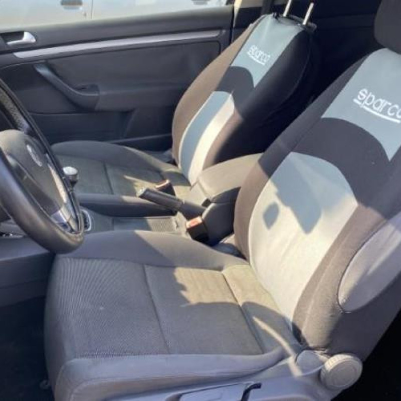 Renfort pare choc avant (traverse) VOLKSWAGEN GOLF 5 Photo n°18