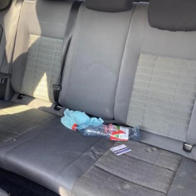 Renfort pare choc avant (traverse) VOLKSWAGEN GOLF 5 Photo n°19