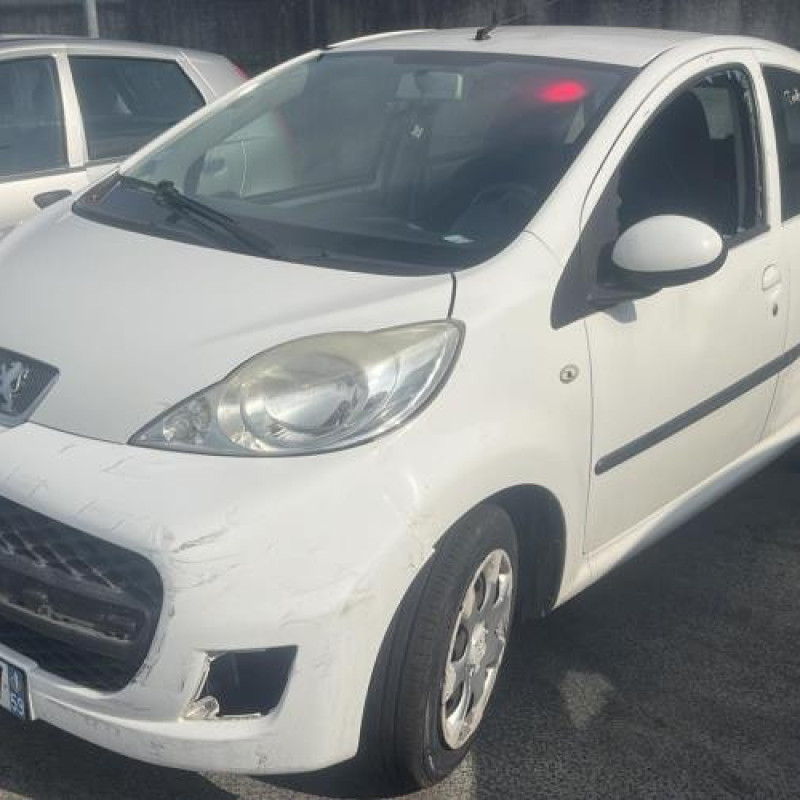 Porte avant droit PEUGEOT 107 Photo n°18