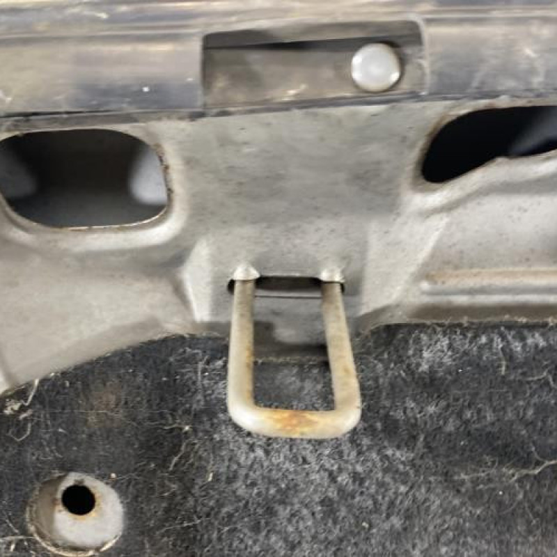 Capot PEUGEOT 405 Photo n°8