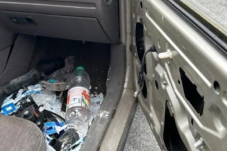 Vitre avant droit PEUGEOT 405