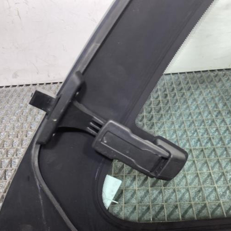 Vitre arriere gauche CITROEN C4 CACTUS Photo n°7