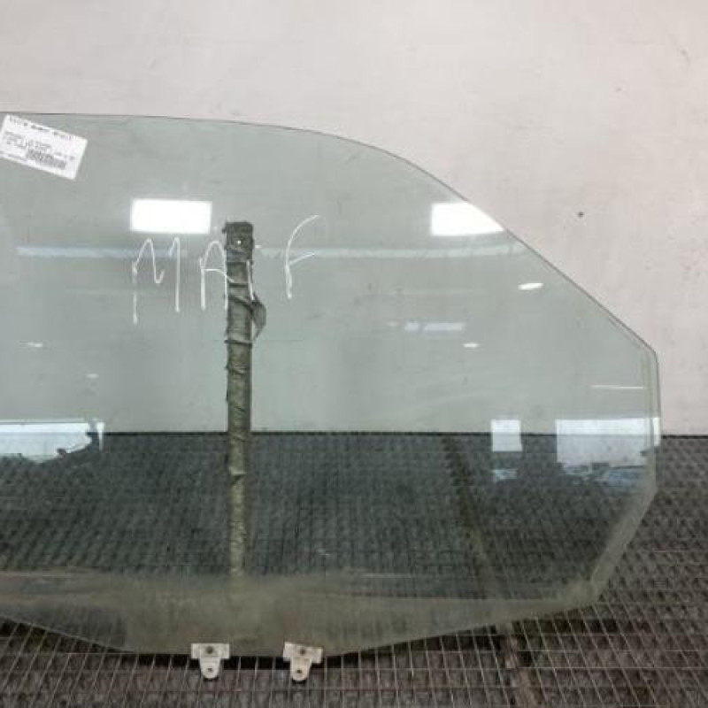 Vitre avant droit MERCEDES CLASSE V 638 Photo n°1