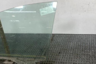 Vitre avant gauche FORD FOCUS 3