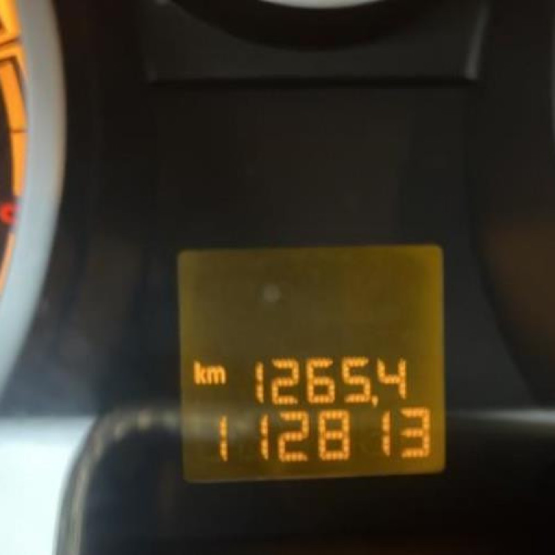 Vitre avant droit OPEL CORSA D Photo n°17