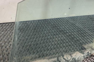 Vitre avant gauche FORD FOCUS 3