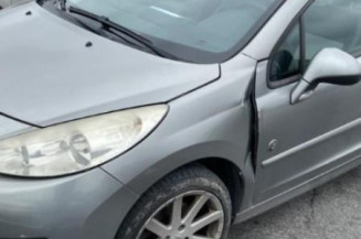 Vitre avant gauche PEUGEOT 207
