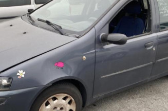 Optique avant principal gauche (feux)(phare) FIAT PUNTO 2