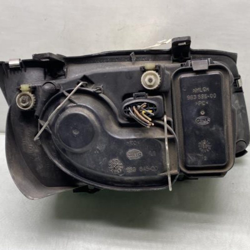 Optique avant principal gauche (feux)(phare) VOLKSWAGEN BORA Photo n°3