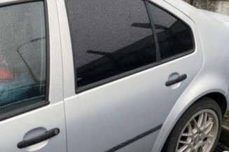 Optique avant principal gauche (feux)(phare) VOLKSWAGEN BORA