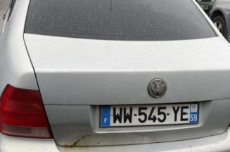 Optique avant principal gauche (feux)(phare) VOLKSWAGEN BORA
