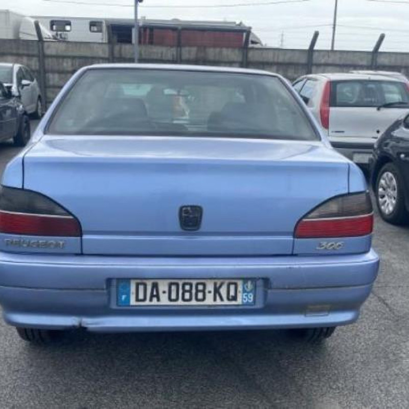 Moteur essuie glace avant PEUGEOT 306 Photo n°12