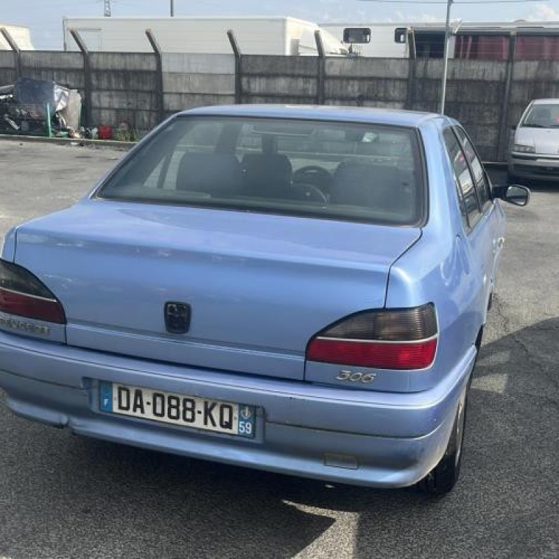 Moteur essuie glace avant PEUGEOT 306 Photo n°19