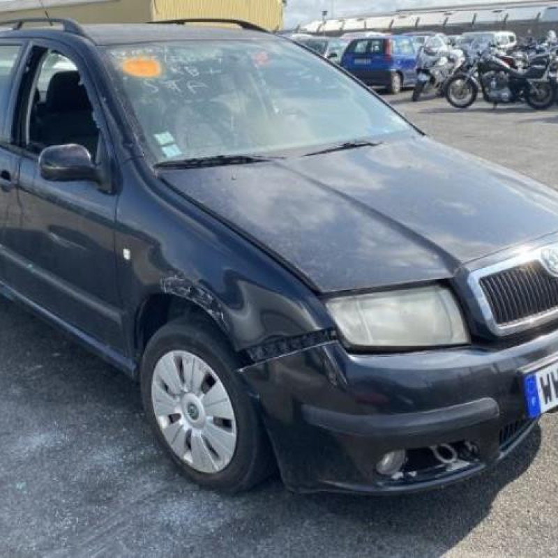 Feu arriere principal droit (feux) SKODA FABIA 1 Photo n°5