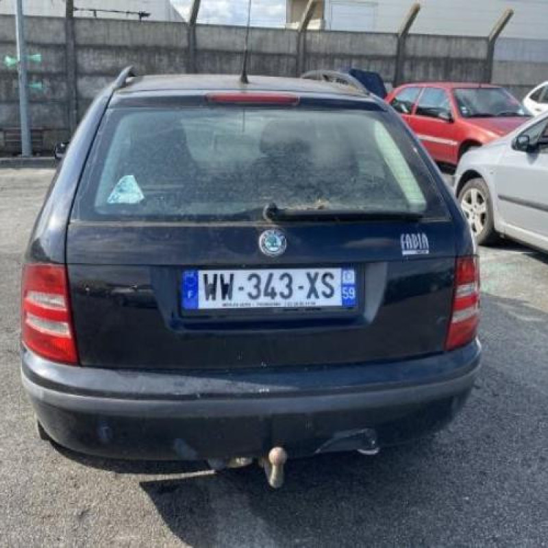 Feu arriere principal droit (feux) SKODA FABIA 1 Photo n°8