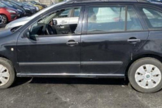 Feu arriere principal droit (feux) SKODA FABIA 1