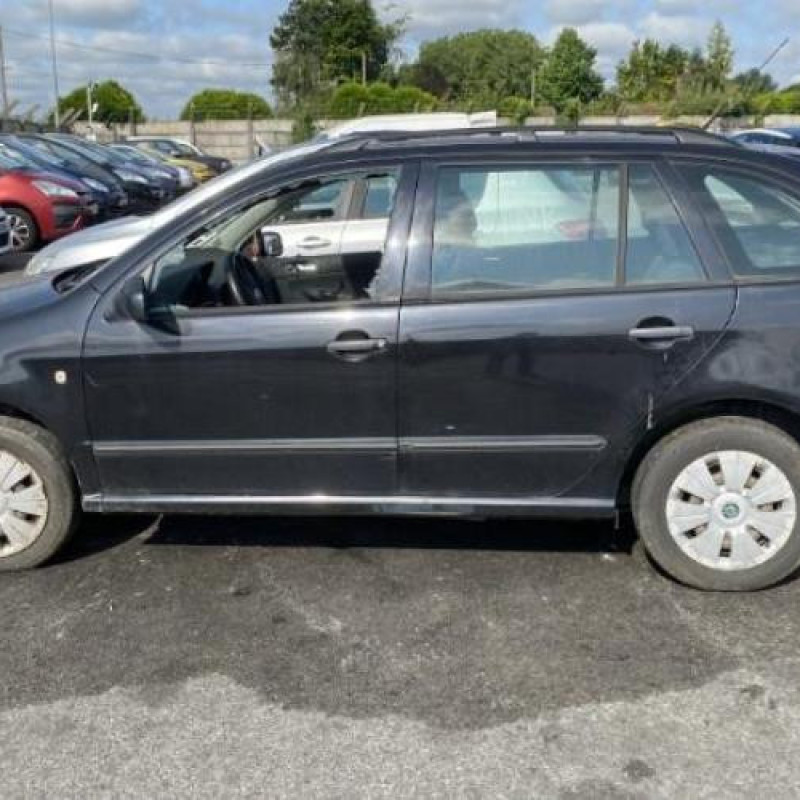 Feu arriere principal droit (feux) SKODA FABIA 1 Photo n°9