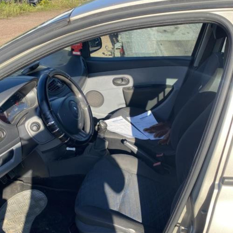 Amortisseur avant gauche RENAULT CLIO 3 Photo n°7