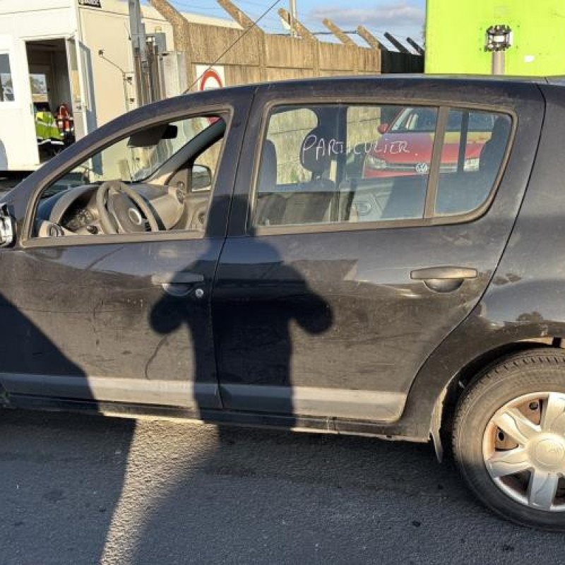 Moteur essuie glace arriere DACIA SANDERO 1 Photo n°11