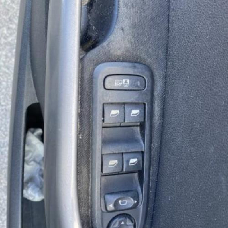 Porte arriere gauche PEUGEOT 308 1 SW Photo n°17