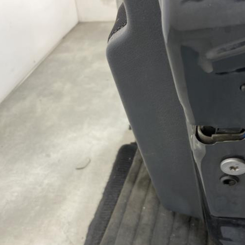 Porte avant droit PEUGEOT 207 Photo n°8
