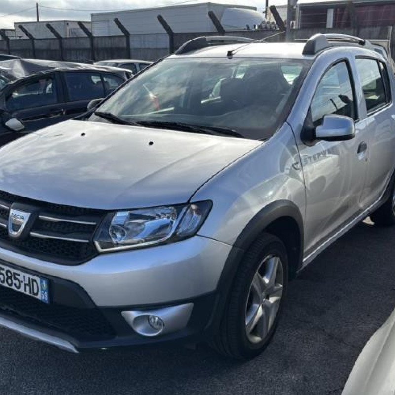 Vitre arriere droit DACIA SANDERO 2 Photo n°6