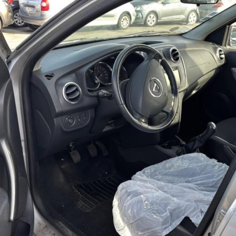 Vitre arriere droit DACIA SANDERO 2 Photo n°14