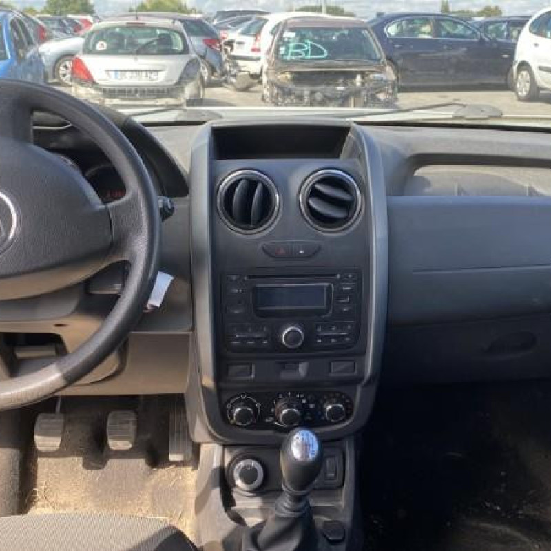 DACIA DUSTER 1 PHASE 2 1.5 DCI - 8V TURBO 4X4 Photo n°12