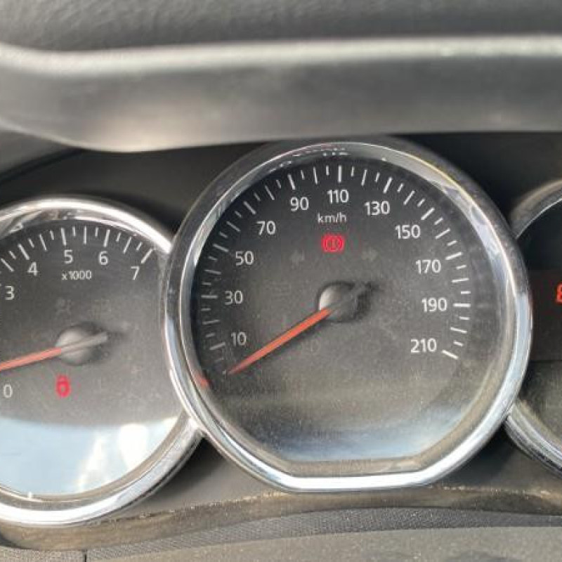 DACIA DUSTER 1 PHASE 2 1.5 DCI - 8V TURBO 4X4 Photo n°16