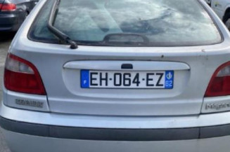 Leve vitre mecanique arriere droit RENAULT MEGANE 1