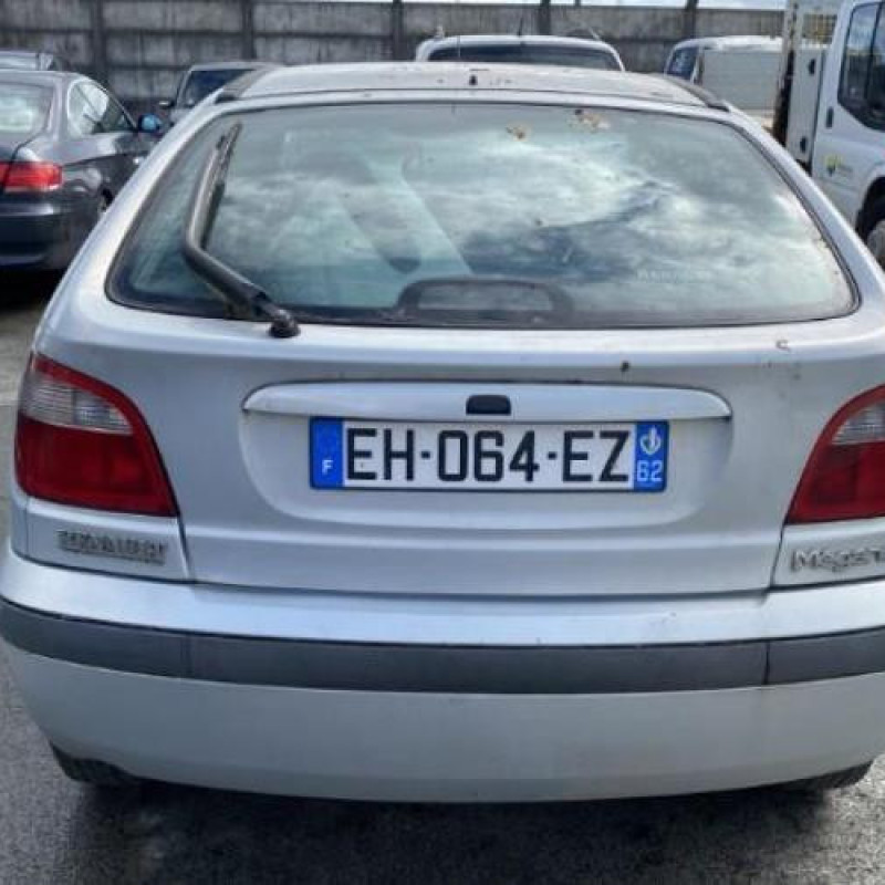 Leve vitre mecanique arriere droit RENAULT MEGANE 1 Photo n°8