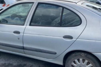 Leve vitre mecanique arriere droit RENAULT MEGANE 1