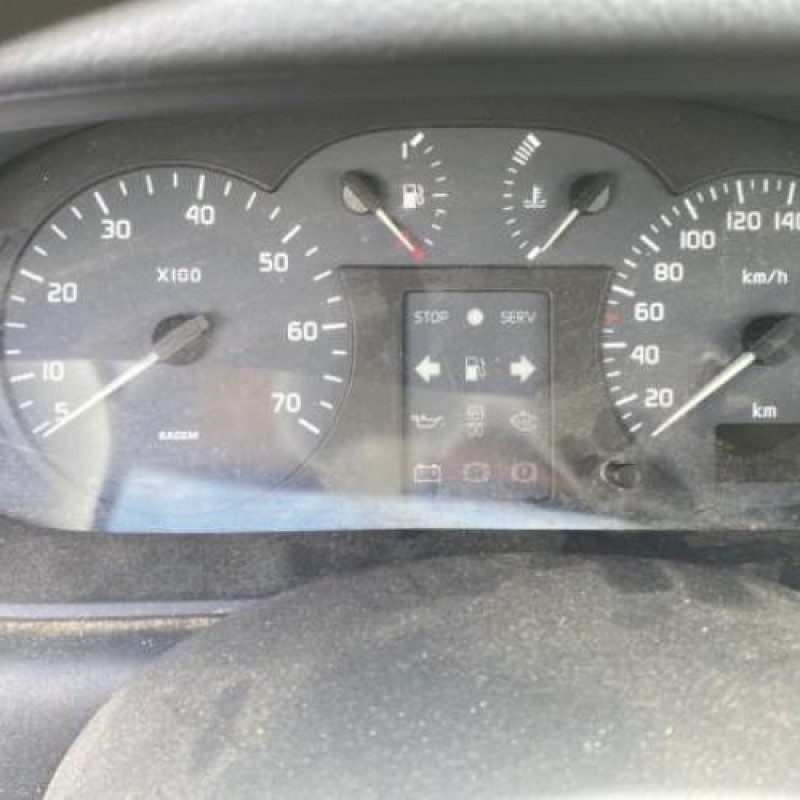 Leve vitre mecanique arriere droit RENAULT MEGANE 1 Photo n°19