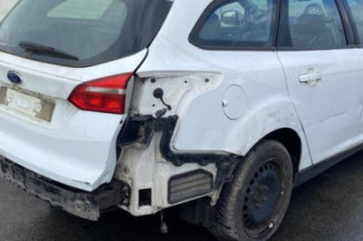 Retroviseur droit FORD FOCUS 3