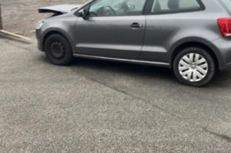 Retroviseur droit VOLKSWAGEN POLO 5