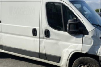 Renfort pare choc arriere (traverse) PEUGEOT BOXER 3