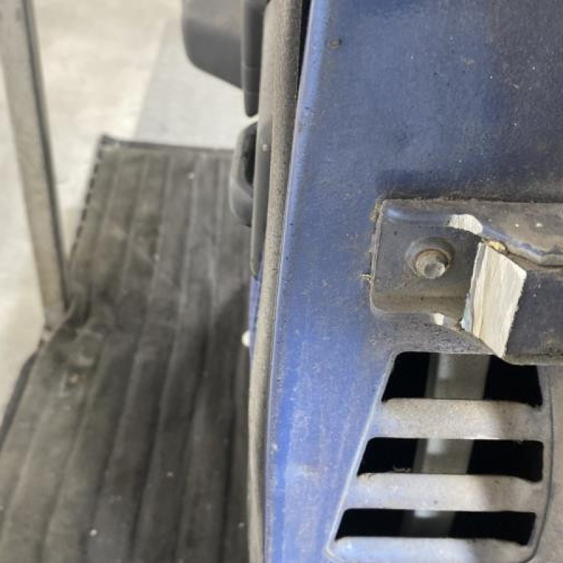 Porte arriere gauche PEUGEOT 205 Photo n°4