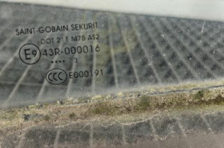 Vitre avant gauche PEUGEOT PARTNER 2