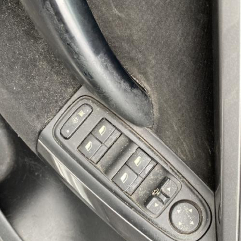 Vitre avant droit CITROEN C4 GRAND PICASSO 1 Photo n°16