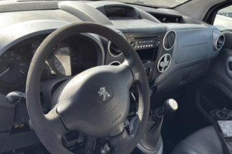 Vitre avant gauche PEUGEOT PARTNER 2