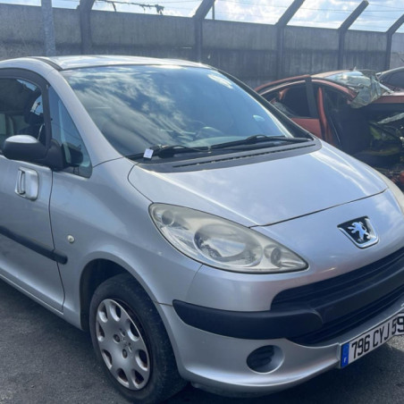 PEUGEOT 1007 1.4 HDI - 8V TURBO