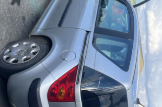 PEUGEOT 1007 1.4 HDI - 8V TURBO