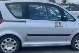 PEUGEOT 1007 1.4 HDI - 8V TURBO