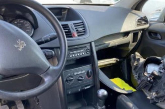 Baguette de coffre PEUGEOT 207