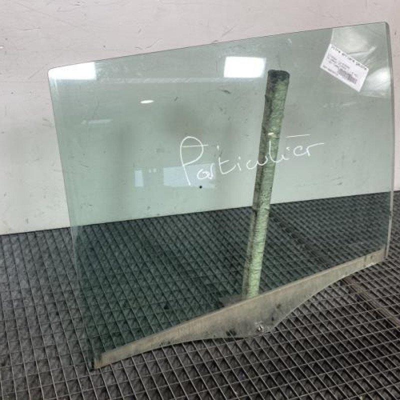 Vitre arriere gauche CITROEN C4 GRAND PICASSO 1 Photo n°3