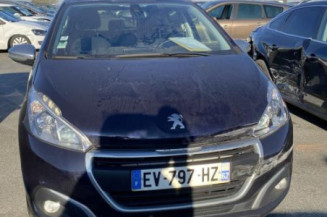 Calculateur moteur PEUGEOT 208 1