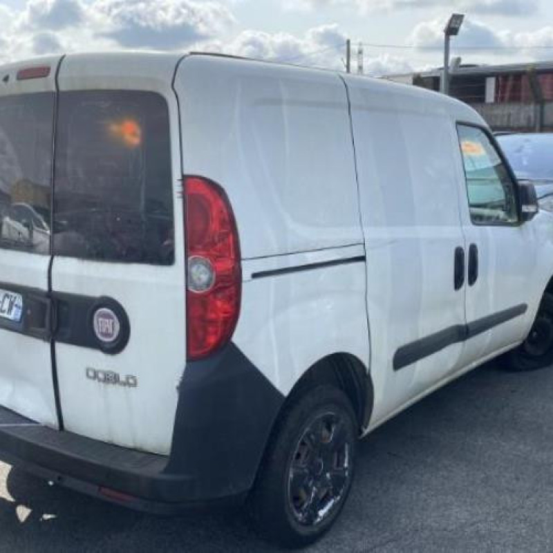 Porte de coffre droit FIAT DOBLO 2 Photo n°14